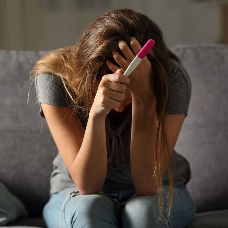 Couple consulting Dr. Deepali Mittal for Infertility Treatment in Indore.